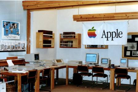 Милиони устройства с Apple Airplay могат да бъдат хакнати просто чрез Wi-Fi