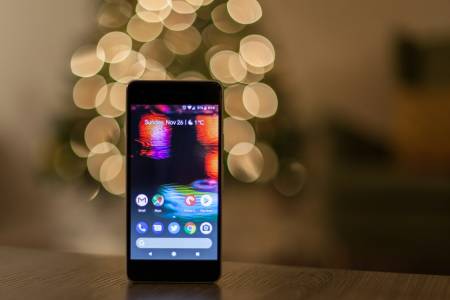 Google с нова развлекателна стратегия, за да убеди младите, че Android също е готин