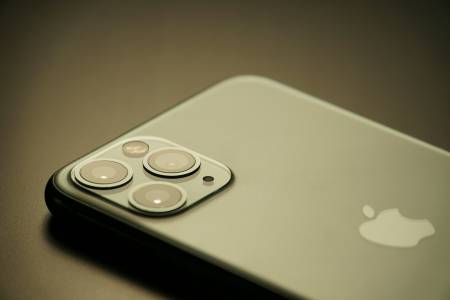 Ултратънкият iPhone 17 Air се нуждае от калъф-батерия, защото не може да издържи един ден на своята