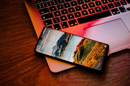 От Китай се задават облаци на хоризонта за Android и кръстопът за Samsung