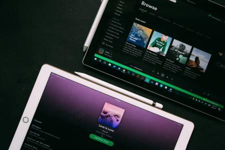 ИИ диджеят на Spotify вече приема заявки, стига да сте платени абонати