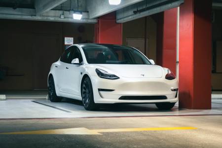 Репутацията на Tesla се срина под тази на UnitedHealth, Temu и BP. Къде е причината?