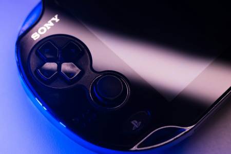 Наследникът на недооценената PS Vita ще заложи на внушителната комбинация от компоненти на AMD и Samsung