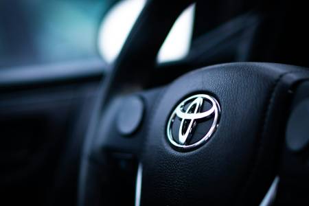 Колата с водород на Toyota направи 468 обиколки в прочуто състезание за издръжливост