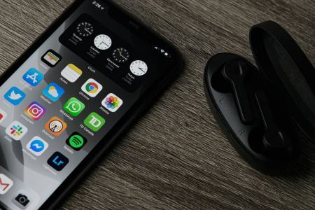 Ето как може да изглежда дисплеят на iPhone 18 Pro догодина