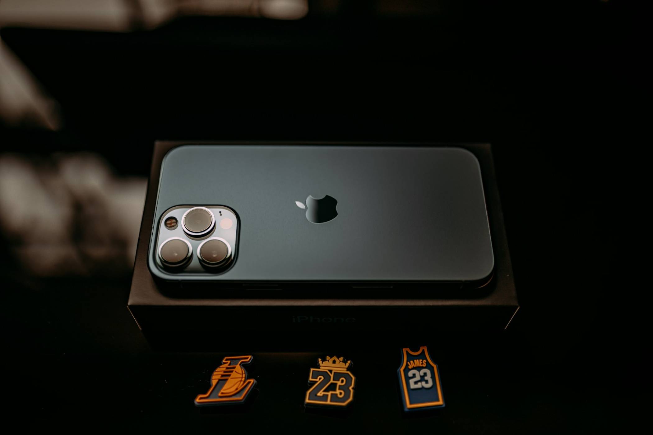 Ето как може да изглежда iPhone за всяка година до 2030 г.