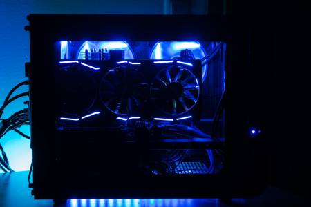 Видеокартите на AMD и Nvidia с 16GB RAM категорично се продават повече от тези с 8GB RAM