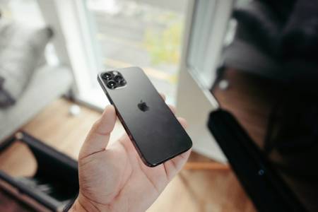Този кейс от находчив инженер може да даде на всеки един iPhone така желания USB-C порт