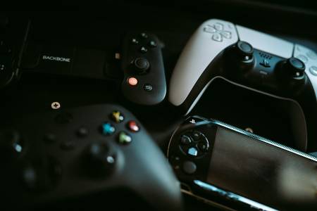 Дългоочакваната конзола на Valve се появи в тест с по-скромна от очакваното конфигурация