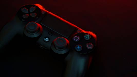 PlayStation 6 ще е 8 пъти по-бърз от своя предшественик, но изостава от бъдещия Xbox