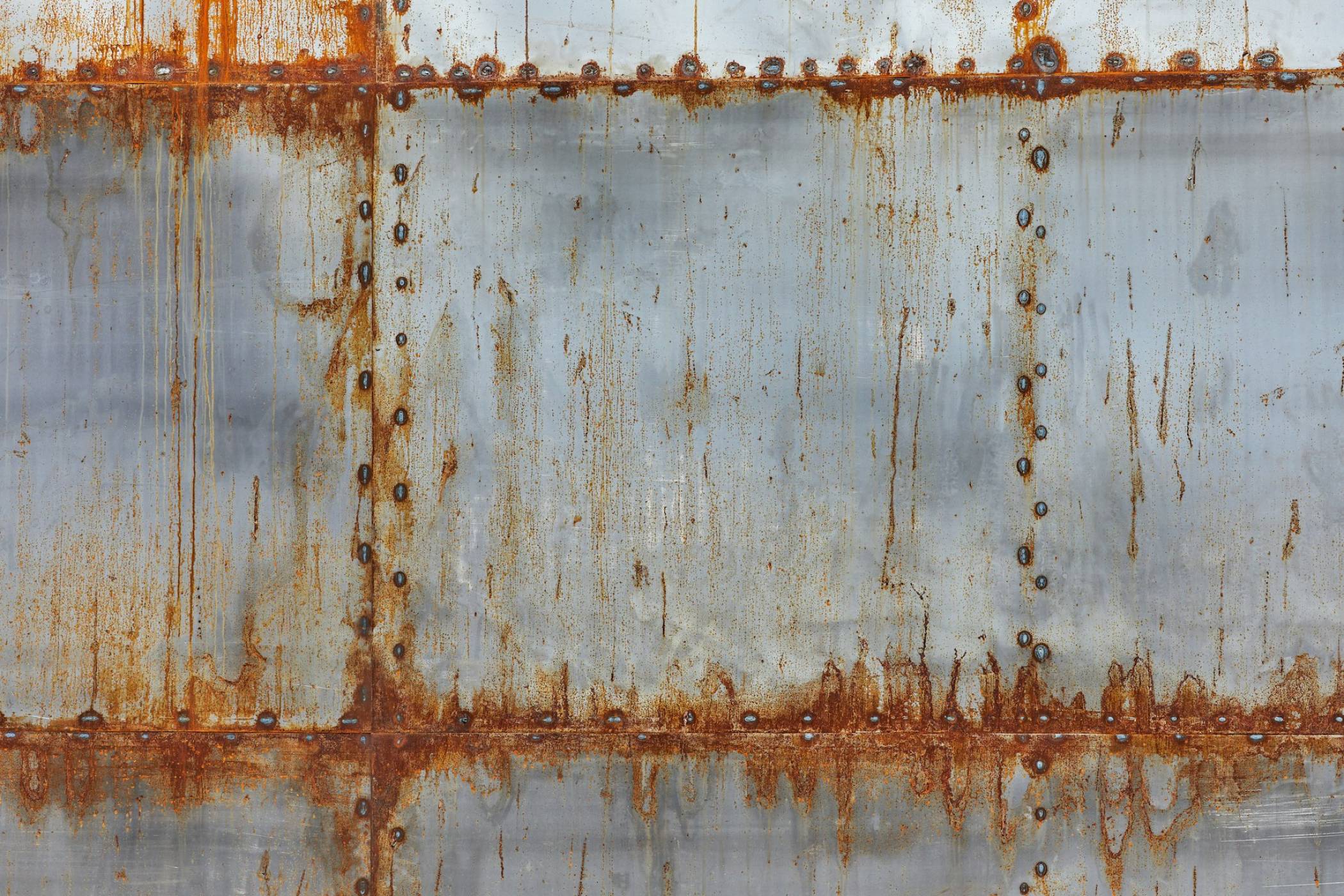 Учени създадоха метал, който не се чупи, не ръждясва и не се топи