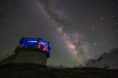 След 20 години изследвания астрономи откриха планета, която прилича странно на Земята 