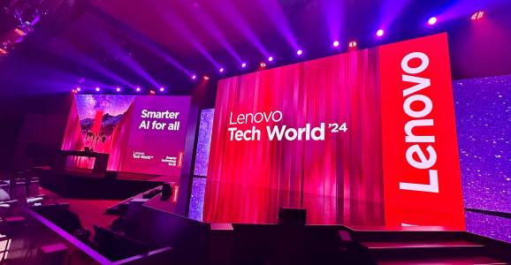 Lenovo отчита рекордни тримесечни резултати, отбелязвайки значителен напредък в хибридния AI