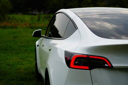 Tesla Model Y с най-висок процент дефекти заради съмнително окачване