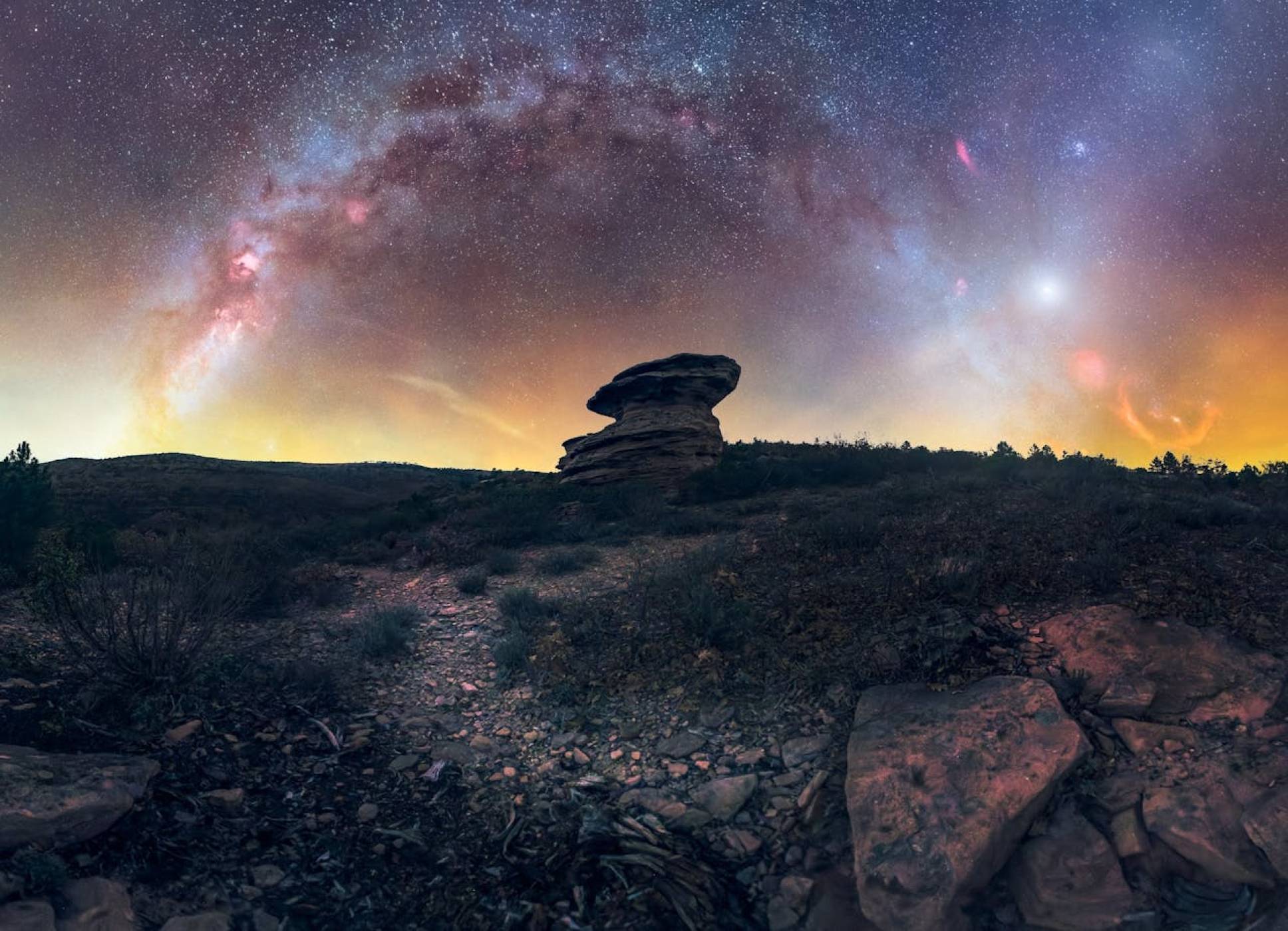 Космическо откритие на годината: въртяща се структура с дължина 5.5 млн. светлинни години