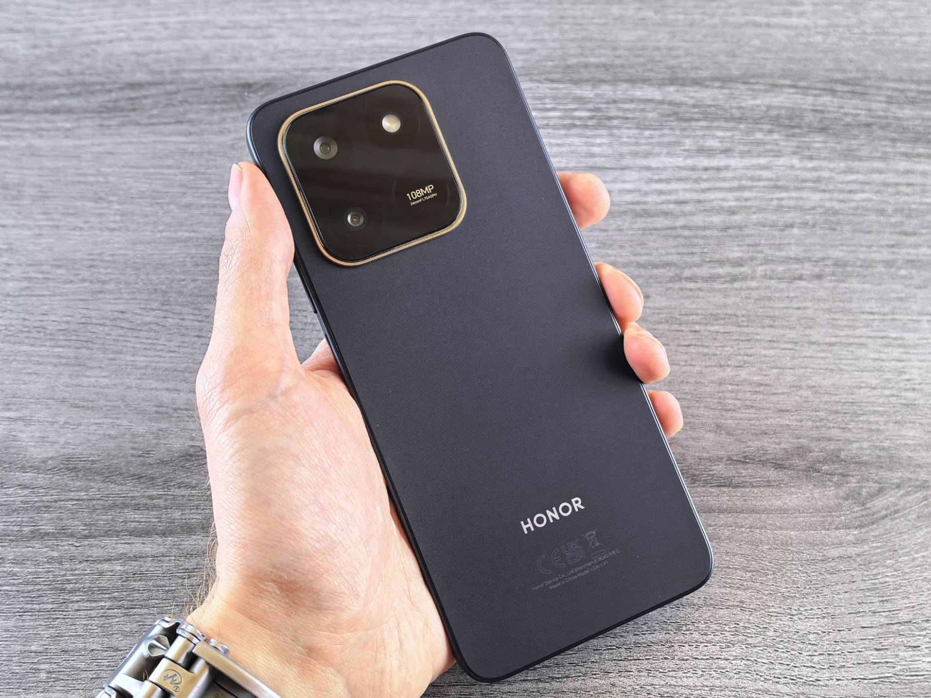 Футуристичният смартфон робот на Honor ще влезе в масово производство още в началото на 2026 г.