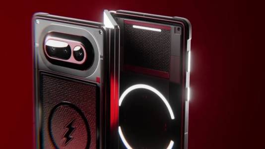 Скромните 55 млн. долара ще превърнат този концептуален телефон на Nothing с 3 екрана в реалност (ВИДЕО)