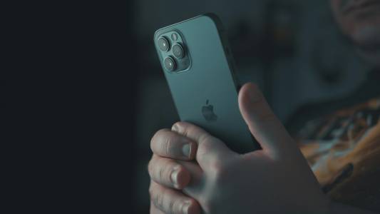 Въпреки хладния прием iPhone Air ще получи малък редизайн за втория си опит да плени сърцата и портфейлите