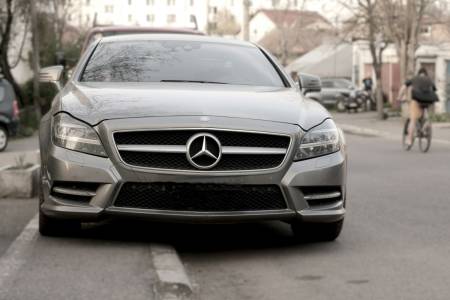 Подготовка на автостъклата за зимата – предотвратяване на заледяване и напукване