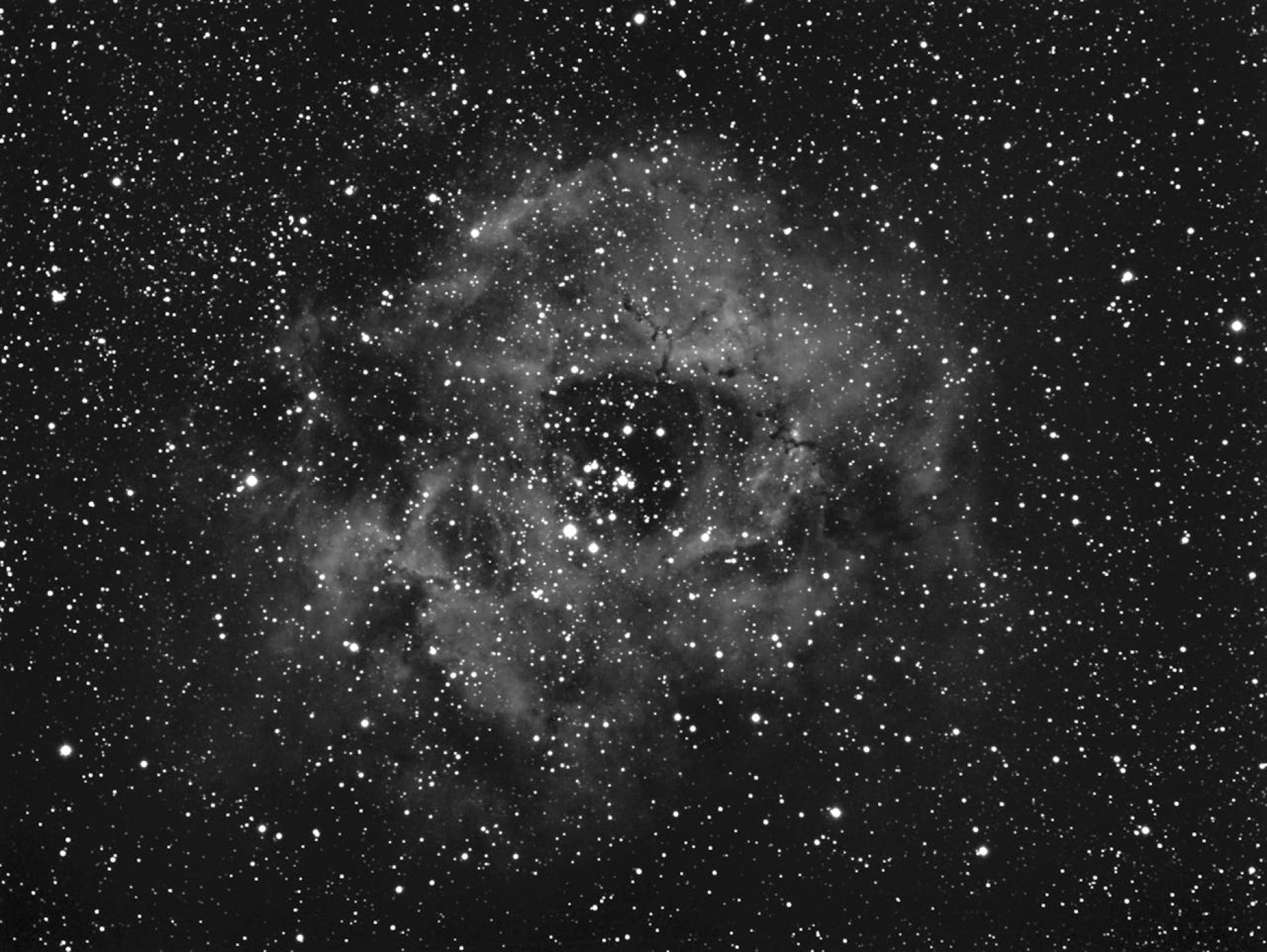 Древна черна дупка нарушава законите на физиката като расте 13 пъти по-бързо от очакваното