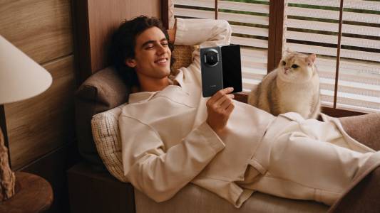 Сгъваемият смартфон HUAWEI Mate X7 вече е наличен в България