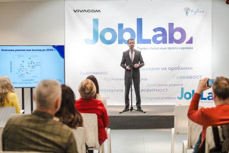 Vivacom стартира Job Lab - нова програма за развитие на меки и дигитални умения сред ученици в цялата страна
