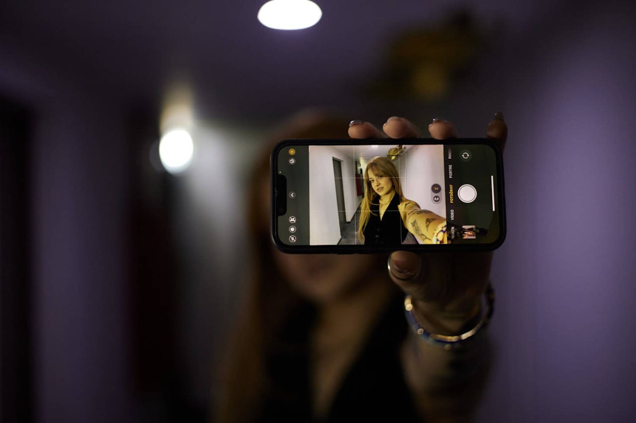 За шефа на Instagram 16 часа дневно в платформата не е пристрастяване. А според вас?