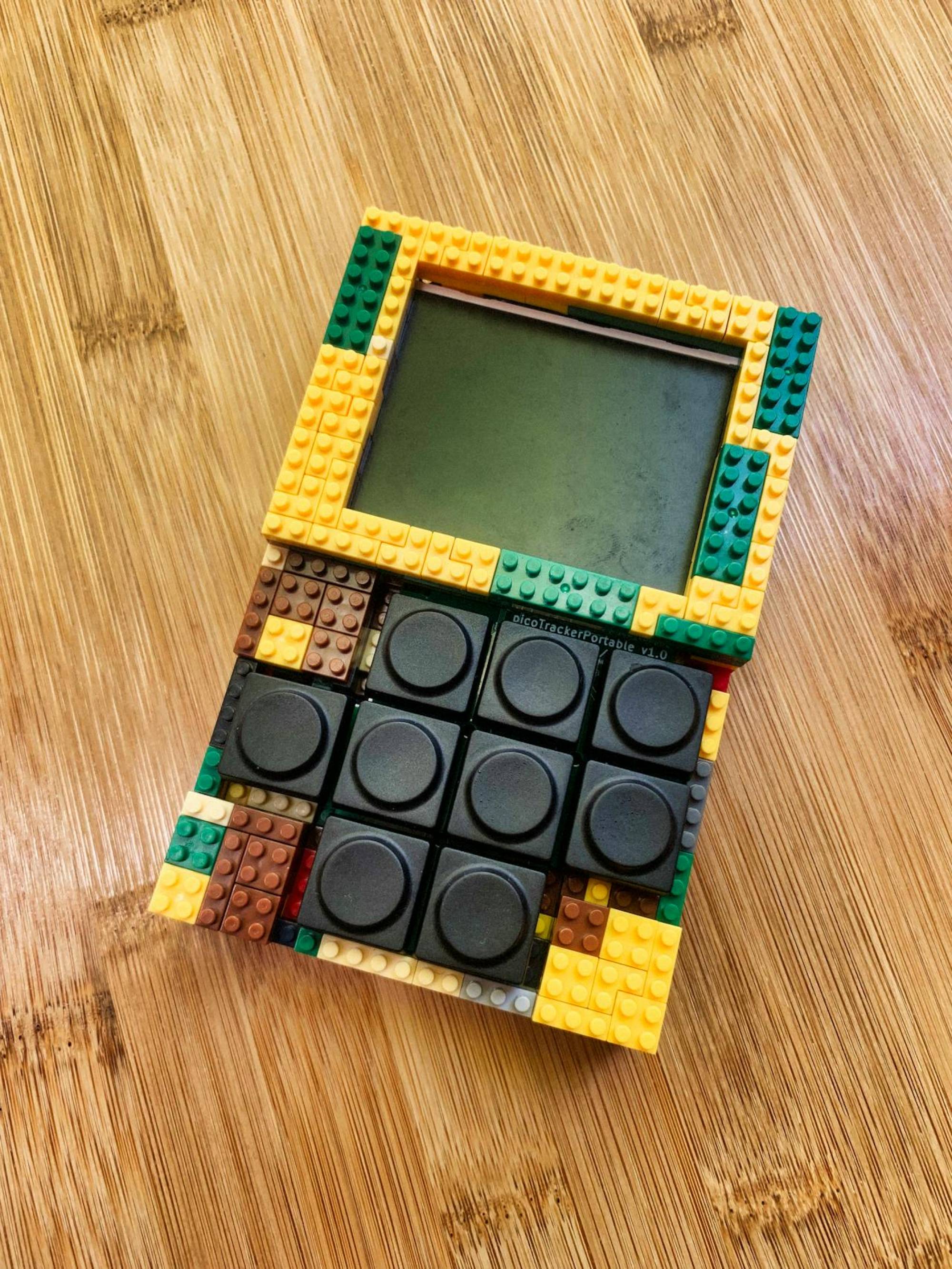 Прости магнити и тухлички LEGO генерират електричество с този причудлив мотор, създаден от ентусиаст (ВИДЕО)