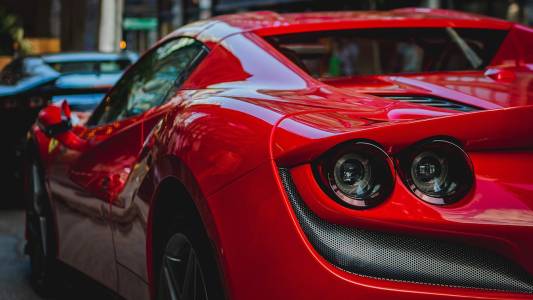 McMurtry прави суперкола, която ще може да карате наобратно (ВИДЕО)