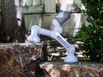 Този захранван от светлина робот скача почти 200 пъти без мотор и носи невъобразимо по-тежки от него товари 