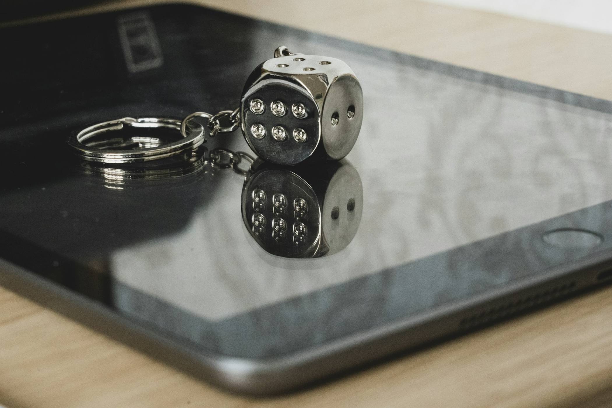 Сигурно, по-сигурно, iPhone в Lockdown режим: Такъв никога не е хакван