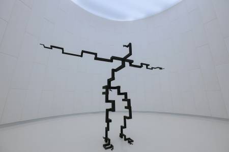 Робот на бюджет: Най-евтиният хуманоид на Unitree вече се продава директно от AliExpress с доставки за цял свят