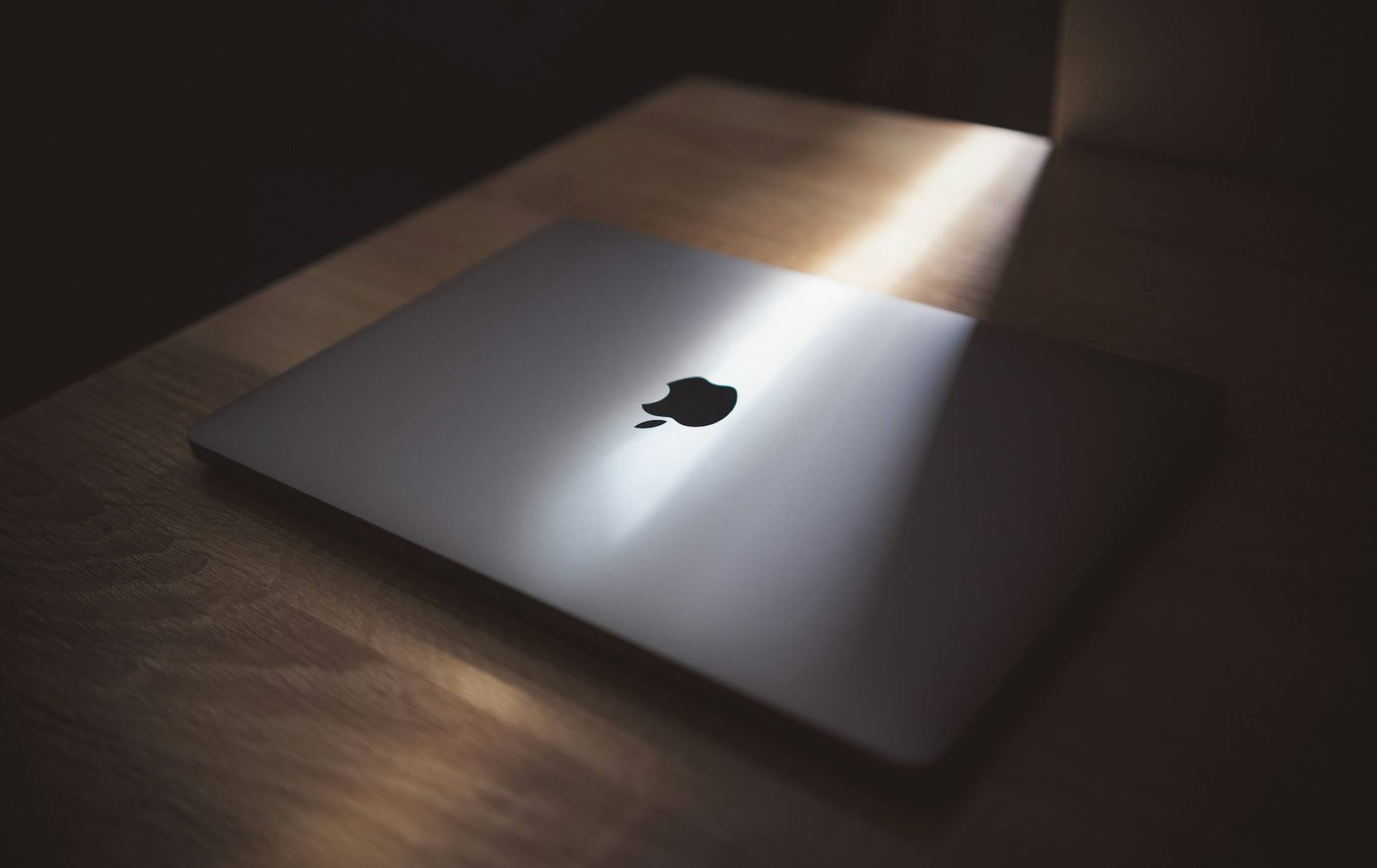 Тим Кук напуска Apple, това е новият лидер на гиганта