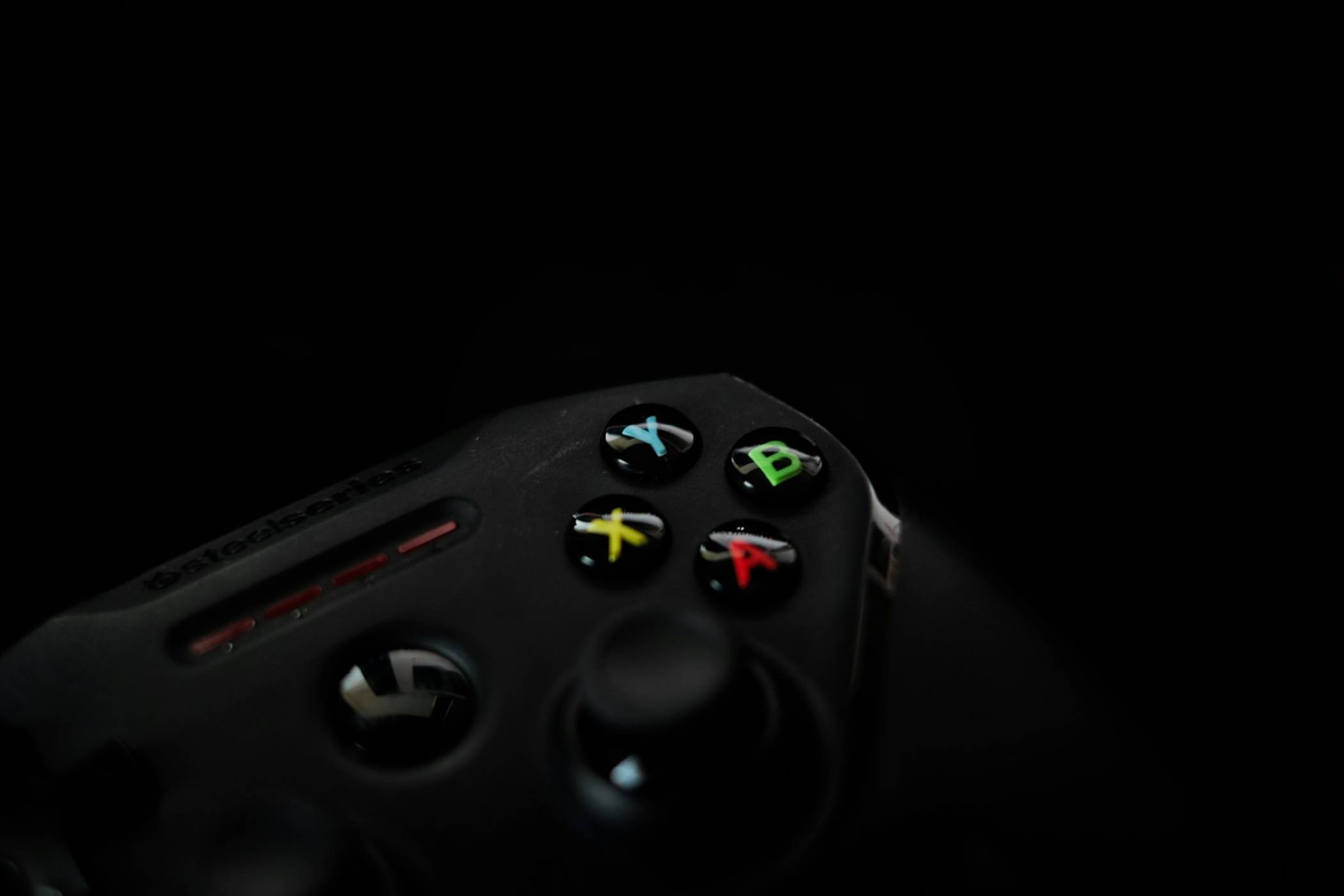 Цена от 99 долара прави новия Steam Controller по-скъп от геймпадовете за PS5, Xbox и Switch