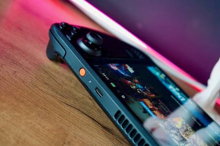 Steam Deck 2 все още е на 2 години във времето, но новият Steam Controller ще повлияе на дизайна му