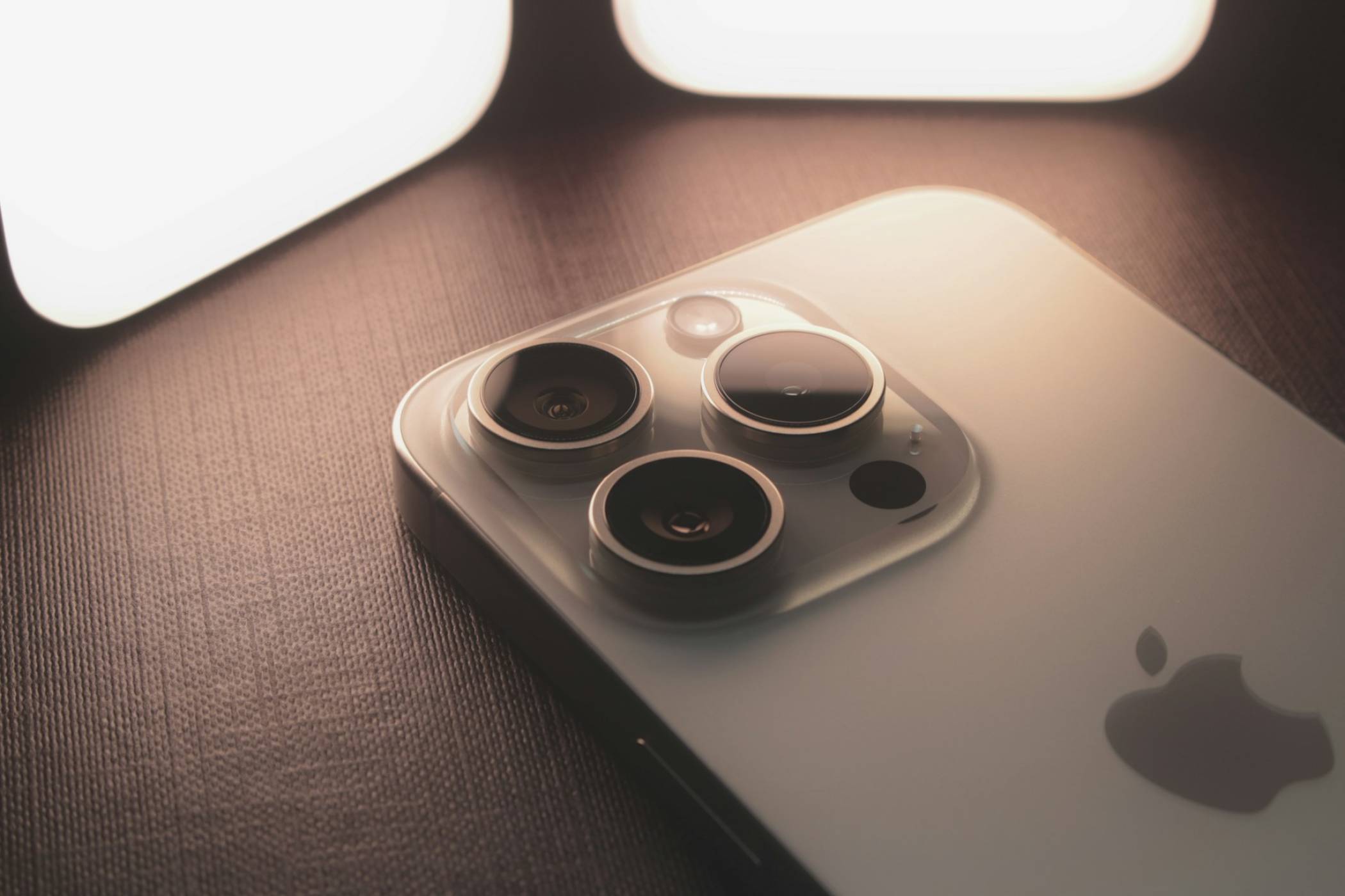 Прототип на iPhone 18 Pro разкрива по-тънки рамки и по-малък Dynamic Island