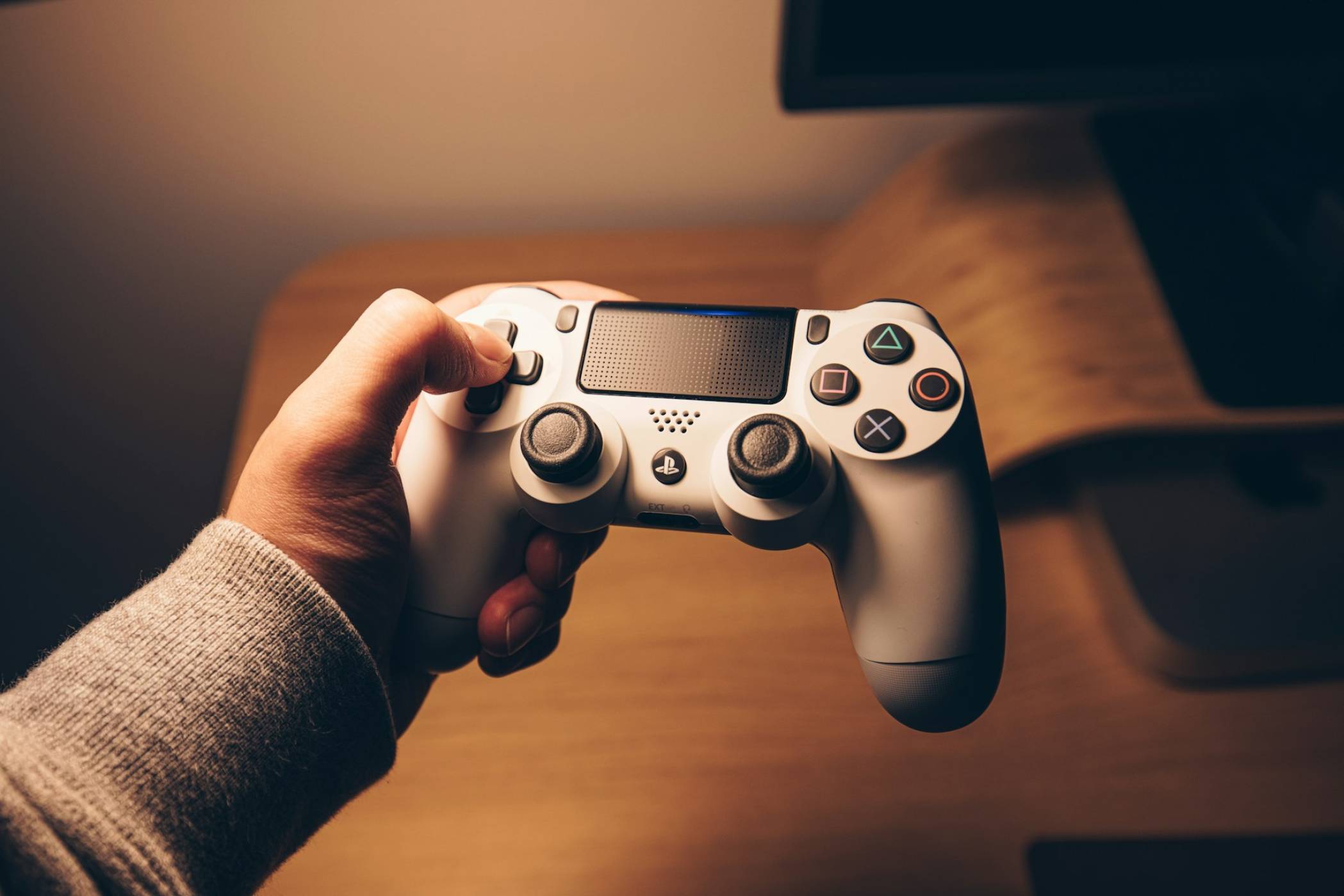 PS6 ще поддържа PS5 игри и ще разчита на по-бързо локално и облачно съхранение