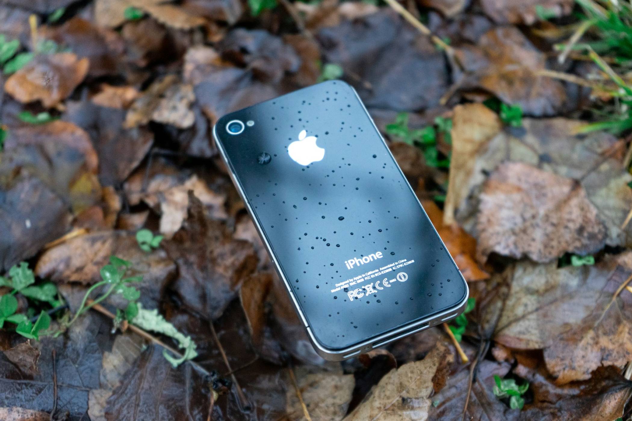 Безрамковият iPhone 20 ще бъде и без бутони