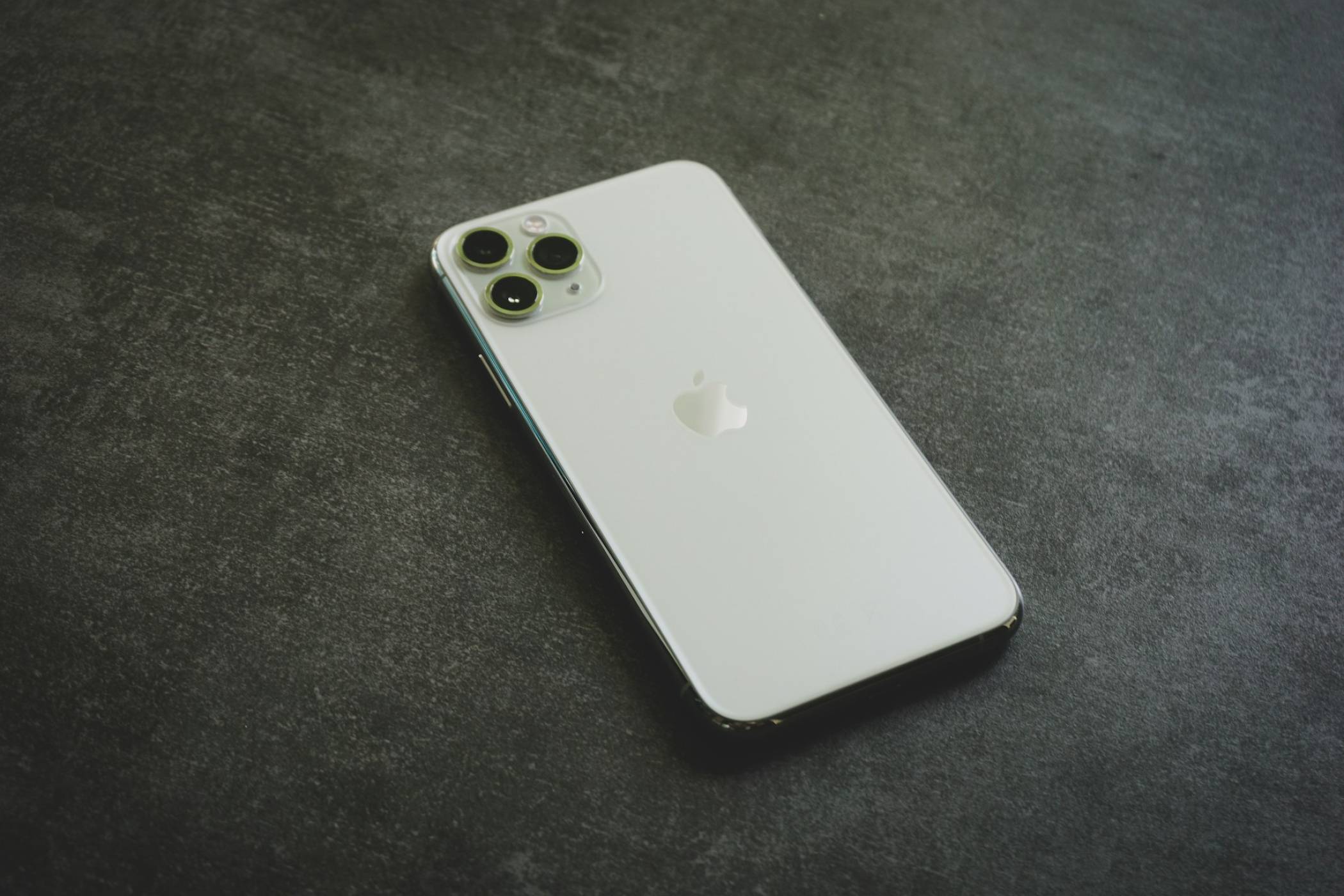 Серията iPhone 18 ще излезе поетапно и това е логиката на Apple зад решението