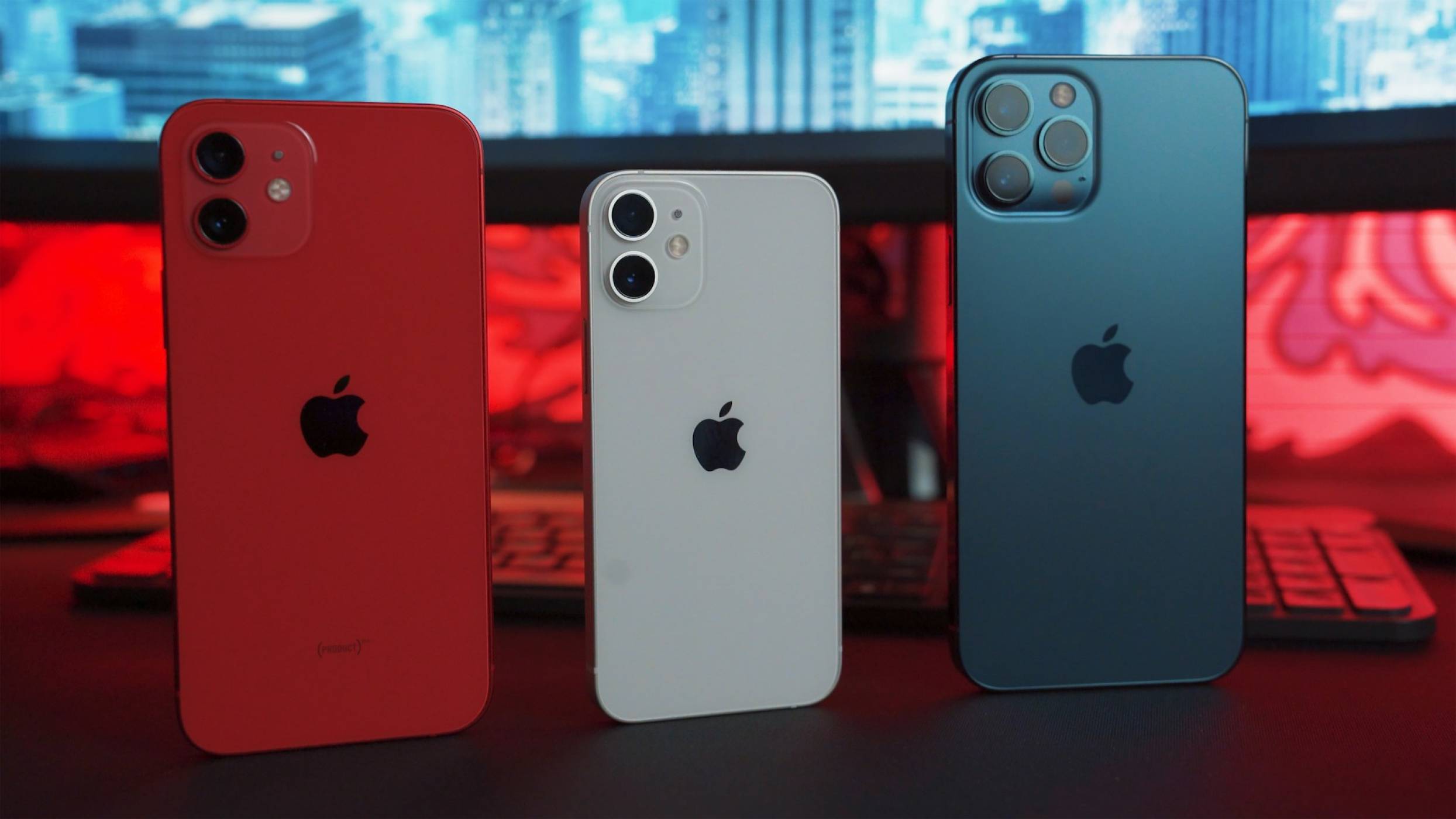 Пространствен iPhone с холодисплей: Sci-fi визия, по която Apple може би всъщност работи