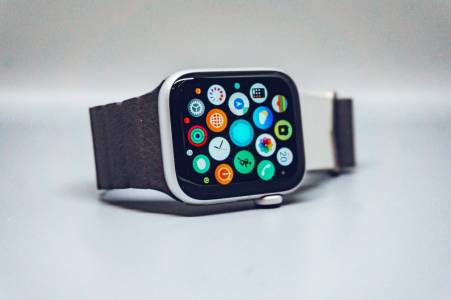 Ако това е Apple Watch Ultra 4, дизайнът му ще промени очакванията ви за умния часовник