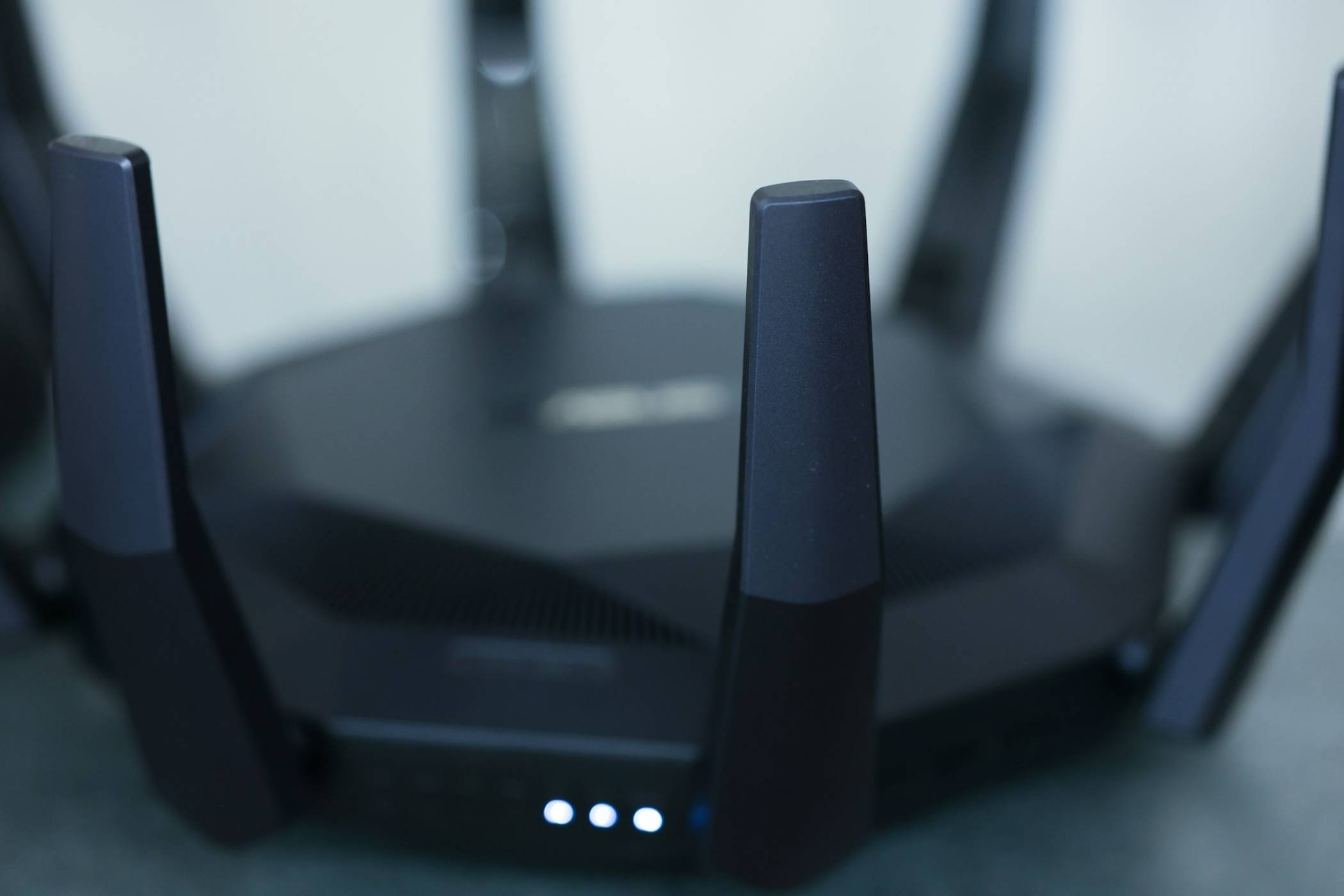 Този подход идентифицира хора чрез обикновени Wi-Fi рутери с точност от 99.5 процента, дори да не сте онлайн 