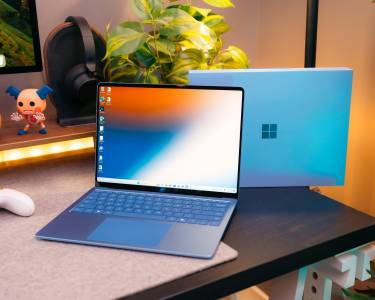 Новият Surface Laptop с Intel Panther Lake идва с внушиштелните 24 GB RAM и по-ярък екран