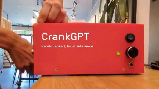 CrankGPT е чатбот, захранван от ръката ви, който решава двата най-големи ИИ проблема: Поверителност и енергиен разход