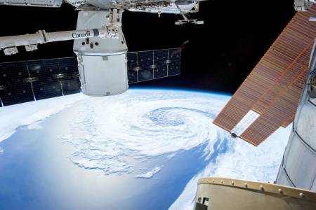 Океанският гроб на МКС, предвиден от NASA, може да доведе до тежки последици за морския живот