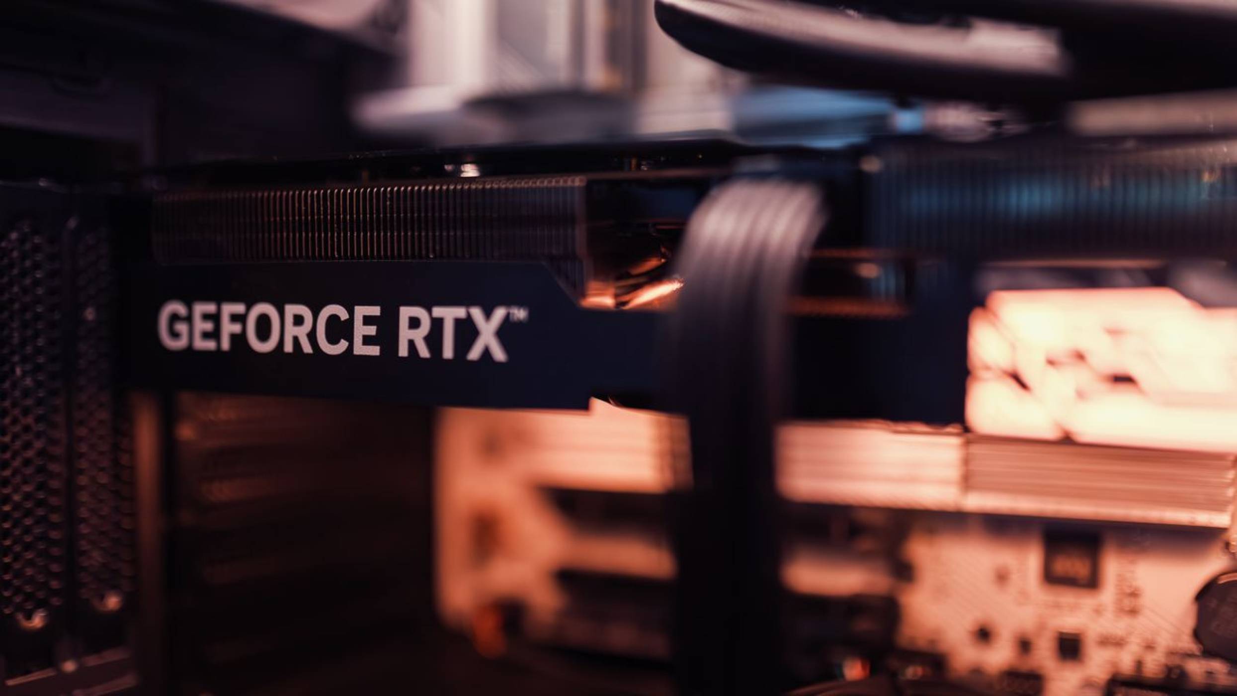 Машина за лед охлади мощната RTX 3060 до 21 °C, но не го правете у дома (ВИДЕО)