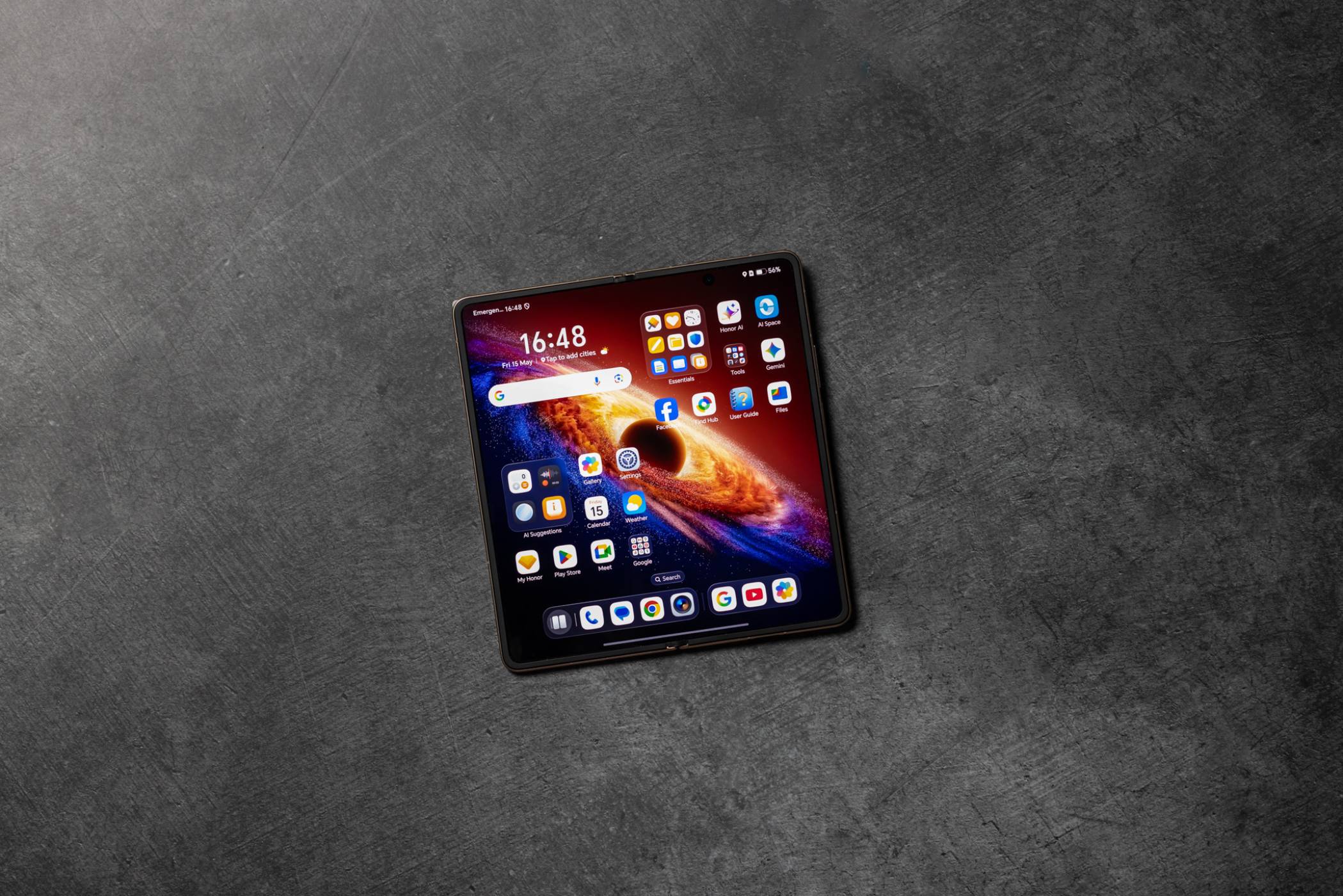 HONOR Magic V6 – ултратънък дизайн и безкомпромисно представяне (РЕВЮ)