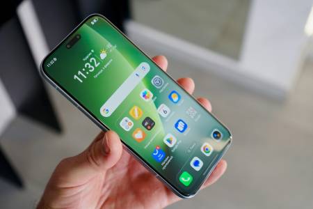 Въпреки кризата с паметта севернокорейско копие на Pixel 8 Pro идва с внушителните 16 GB RAM