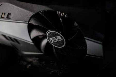 TinyGPU: Най-малката видеокарта в света вече възпроизвежда 3D графика в реални условия