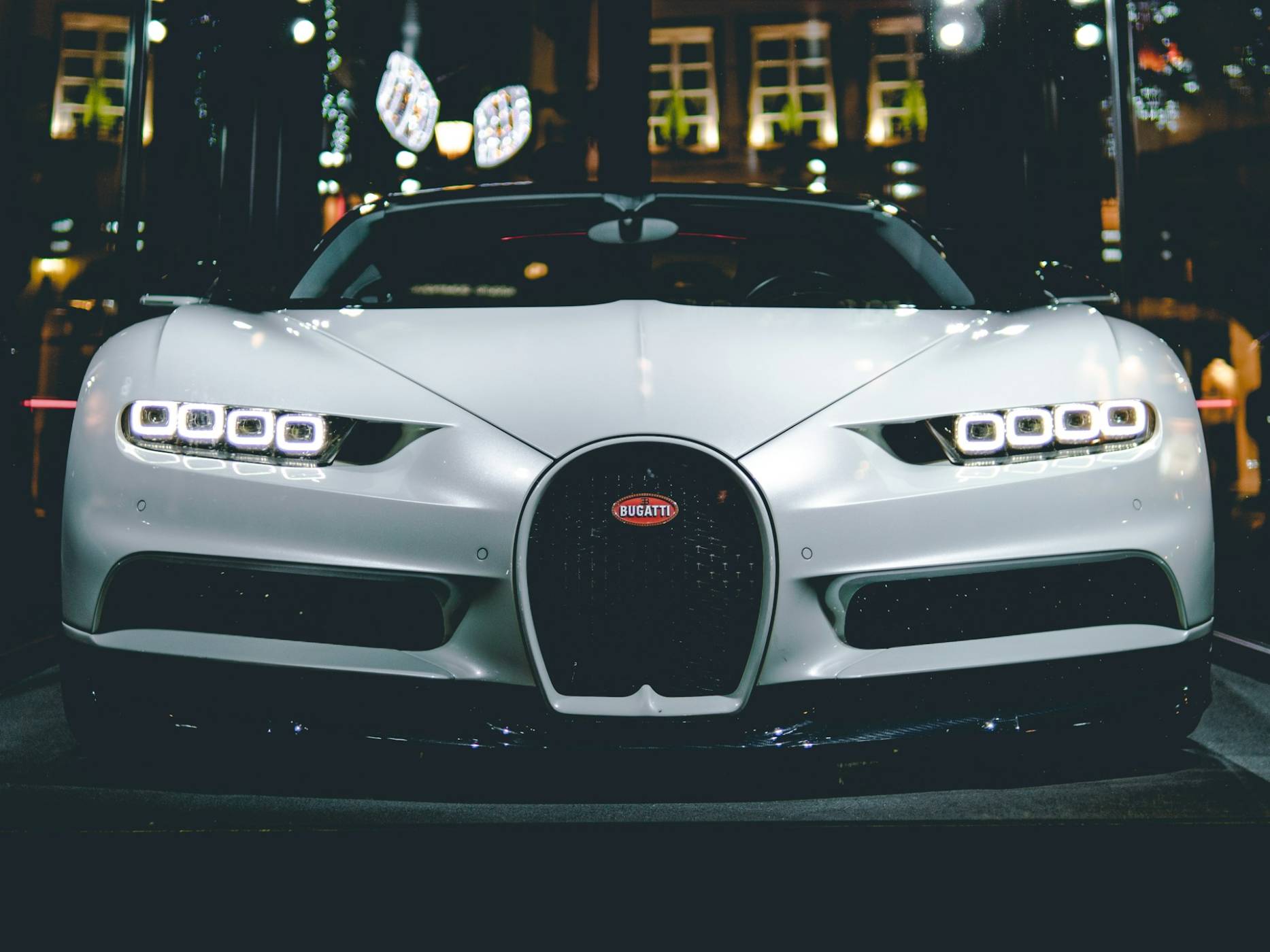 Bugatti Destrier идва от страната на фантазиите и прави идеята за уникална суперкола още по-внушителна